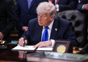 Trump signs executive order expanding access to retirement accounts