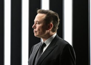 SpaceX hit by surging AI costs as insiders prepare to sell their shares